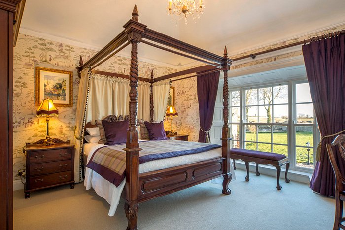 Accommodation at Darver Castle